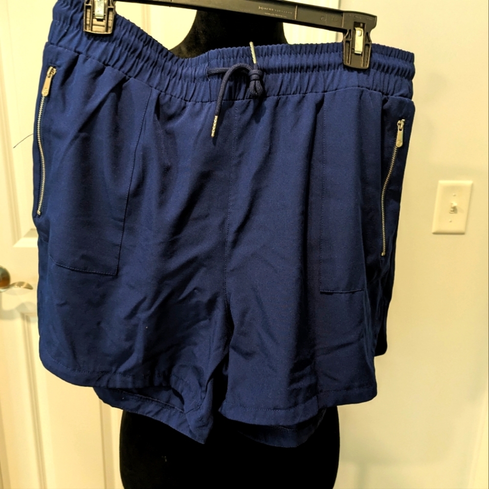 Men's Size L Spot Short